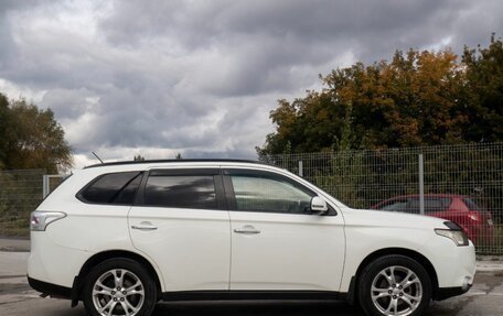 Mitsubishi Outlander III рестайлинг 3, 2012 год, 1 700 000 рублей, 6 фотография