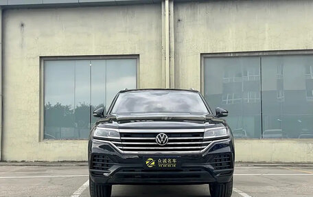 Volkswagen Touareg III, 2020 год, 5 715 000 рублей, 2 фотография