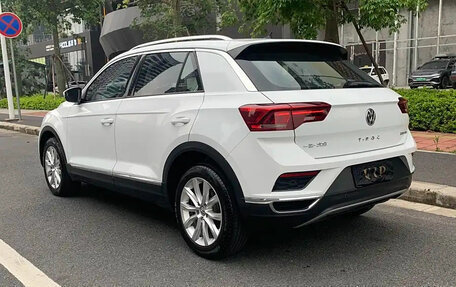 Volkswagen T-Roc I, 2021 год, 1 640 000 рублей, 6 фотография