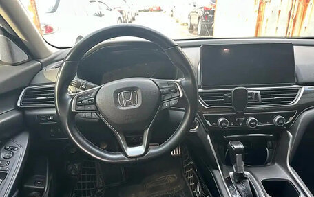 Honda Accord IX рестайлинг, 2022 год, 1 700 000 рублей, 10 фотография