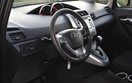 Toyota Verso I, 2012 год, 1 245 000 рублей, 15 фотография