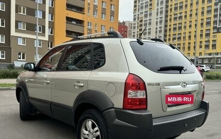 Hyundai Tucson III, 2006 год, 940 000 рублей, 6 фотография