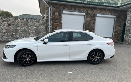 Toyota Camry, 2018 год, 2 850 000 рублей, 4 фотография