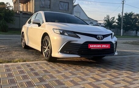 Toyota Camry, 2018 год, 2 850 000 рублей, 11 фотография