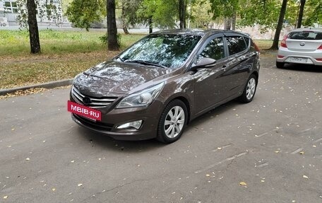 Hyundai Solaris II рестайлинг, 2015 год, 1 100 000 рублей, 9 фотография