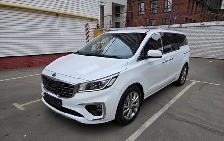 KIA Carnival III, 2020 год, 2 990 000 рублей, 2 фотография