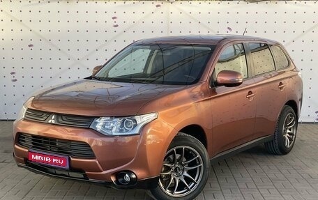 Mitsubishi Outlander III рестайлинг 3, 2012 год, 1 420 000 рублей, 1 фотография