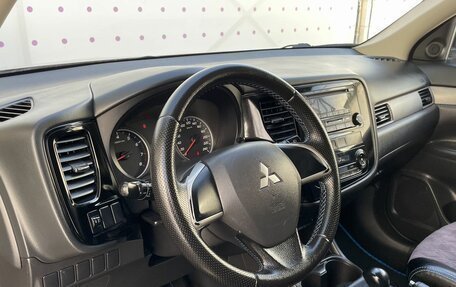 Mitsubishi Outlander III рестайлинг 3, 2012 год, 1 420 000 рублей, 16 фотография