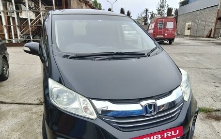 Honda Freed I, 2015 год, 1 350 000 рублей, 15 фотография