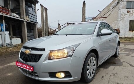 Chevrolet Cruze II, 2012 год, 799 900 рублей, 4 фотография