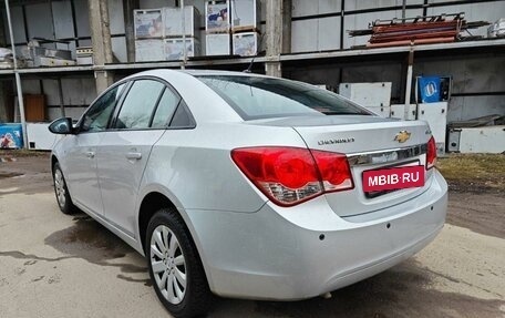 Chevrolet Cruze II, 2012 год, 799 900 рублей, 10 фотография