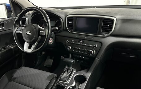 KIA Sportage IV рестайлинг, 2021 год, 2 640 000 рублей, 14 фотография