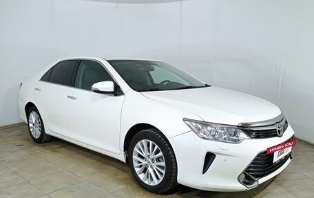 Toyota Camry, 2017 год, 2 450 000 рублей, 3 фотография