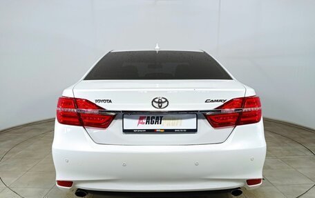 Toyota Camry, 2017 год, 2 450 000 рублей, 6 фотография