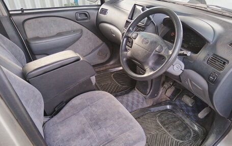 Toyota Raum I, 2000 год, 450 000 рублей, 4 фотография