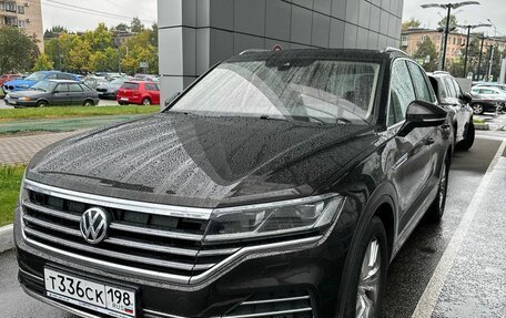 Volkswagen Touareg III, 2019 год, 4 995 000 рублей, 1 фотография