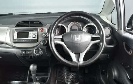 Honda Fit III, 2007 год, 699 995 рублей, 6 фотография