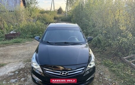 Hyundai Solaris II рестайлинг, 2016 год, 650 000 рублей, 3 фотография