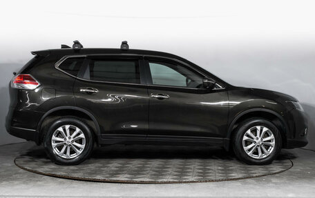 Nissan X-Trail, 2017 год, 1 940 000 рублей, 4 фотография