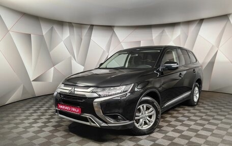 Mitsubishi Outlander III рестайлинг 3, 2019 год, 2 319 000 рублей, 1 фотография