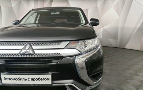 Mitsubishi Outlander III рестайлинг 3, 2019 год, 2 319 000 рублей, 9 фотография