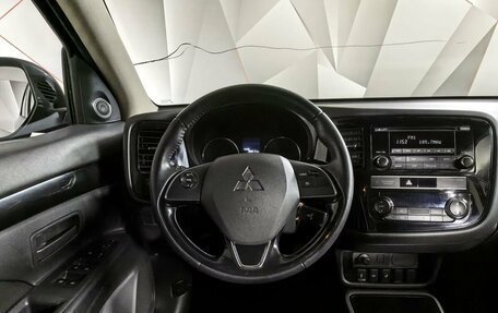 Mitsubishi Outlander III рестайлинг 3, 2019 год, 2 319 000 рублей, 16 фотография