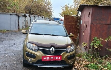 Renault Sandero II рестайлинг, 2015 год, 1 150 000 рублей, 2 фотография