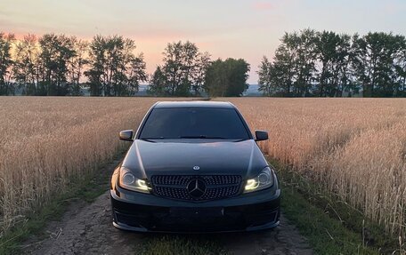 Mercedes-Benz C-Класс, 2011 год, 1 500 000 рублей, 7 фотография