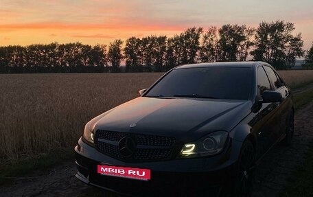 Mercedes-Benz C-Класс, 2011 год, 1 500 000 рублей, 6 фотография