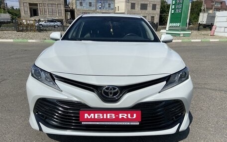 Toyota Camry, 2018 год, 3 000 000 рублей, 3 фотография