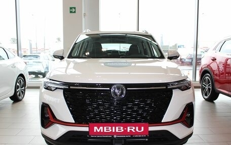 Changan CS35PLUS, 2024 год, 2 399 900 рублей, 3 фотография