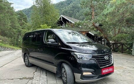 Hyundai H-1 II рестайлинг, 2021 год, 3 899 999 рублей, 7 фотография