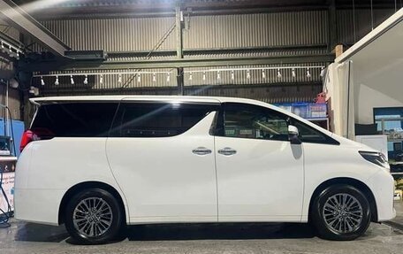 Toyota Alphard III, 2021 год, 3 779 000 рублей, 6 фотография