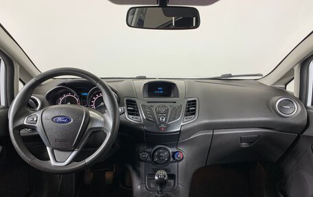 Ford Fiesta, 2015 год, 820 000 рублей, 13 фотография