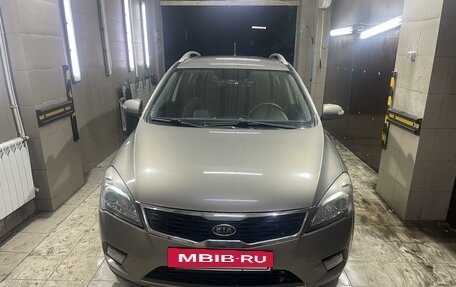 KIA cee'd I рестайлинг, 2010 год, 950 000 рублей, 11 фотография