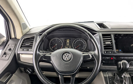 Volkswagen Caravelle T6 рестайлинг, 2019 год, 2 545 000 рублей, 21 фотография