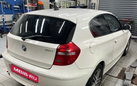 BMW 1 серия, 2011 год, 830 000 рублей, 3 фотография