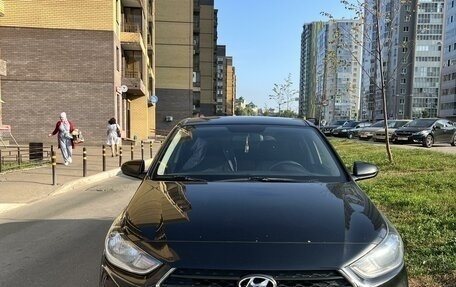 Hyundai Solaris II рестайлинг, 2018 год, 1 450 000 рублей, 2 фотография