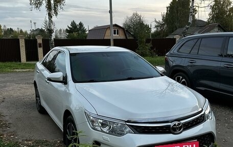 Toyota Camry, 2016 год, 2 350 000 рублей, 4 фотография