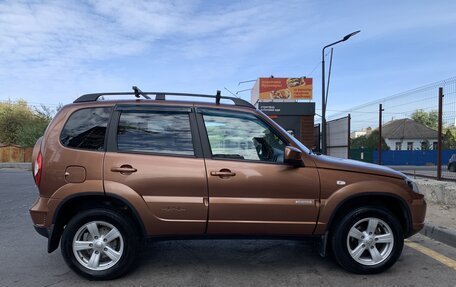 Chevrolet Niva I рестайлинг, 2018 год, 840 000 рублей, 7 фотография