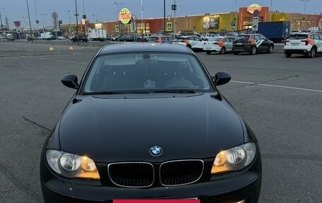 BMW 1 серия, 2011 год, 950 000 рублей, 2 фотография