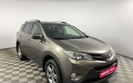 Toyota RAV4, 2015 год, 1 996 875 рублей, 3 фотография