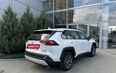 Toyota RAV4, 2024 год, 4 700 000 рублей, 8 фотография