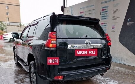 Toyota Land Cruiser Prado 150 рестайлинг 2, 2017 год, 4 800 000 рублей, 8 фотография