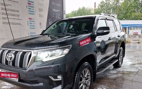 Toyota Land Cruiser Prado 150 рестайлинг 2, 2017 год, 4 800 000 рублей, 10 фотография