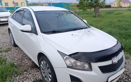 Chevrolet Cruze II, 2013 год, 841 000 рублей, 3 фотография