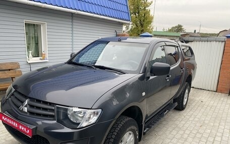 Mitsubishi L200 IV рестайлинг, 2011 год, 1 600 000 рублей, 4 фотография