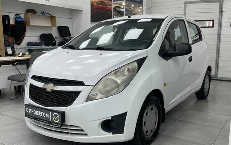 Chevrolet Spark III, 2011 год, 599 000 рублей, 3 фотография