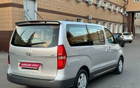 Hyundai Grand Starex Grand Starex I рестайлинг 2, 2009 год, 1 595 000 рублей, 4 фотография