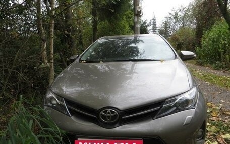 Toyota Auris II, 2013 год, 1 350 000 рублей, 4 фотография